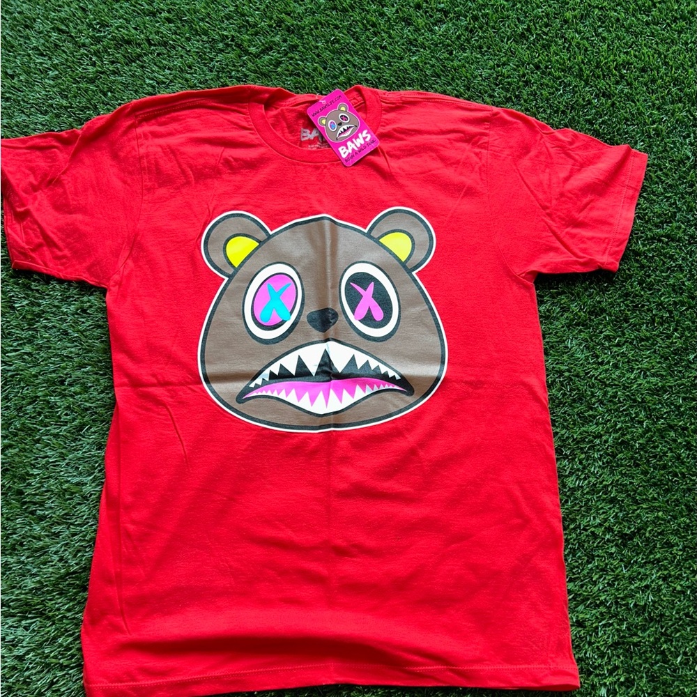 Size “M” Red graphic Tee